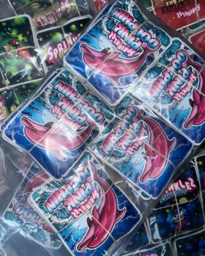 Pink Dolphin👚🐬